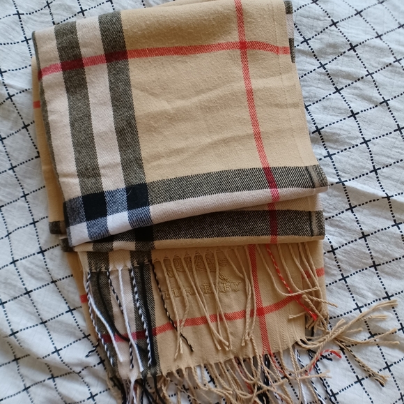 Burberry Accessories - Scarf